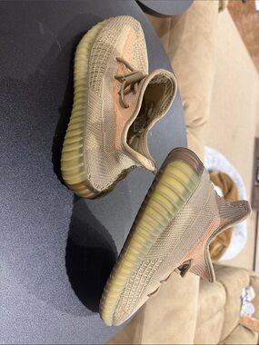 Yeezy Boost 350 V2 Men's Sneakers - Tan/Orange